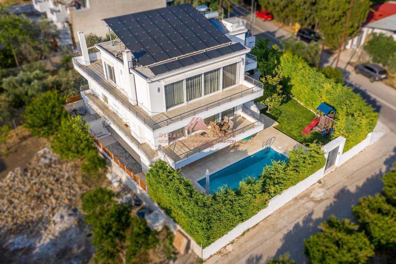 Luxury Villa Loutraki With Private Heated Pool Buitenkant foto